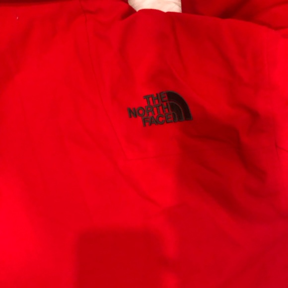 The North Face Bold Red Hooded coat - Picture 7 of 9